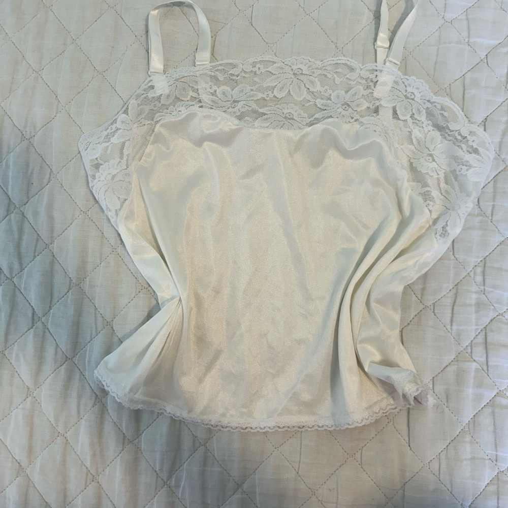 Vintage size M Lace Trimmed Camisole